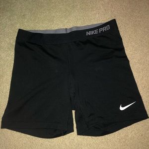 nike pro shorts size large
